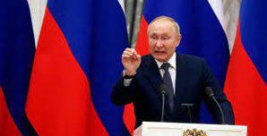 Les premières contre -sanctions de Moscou . Les premières contre -sanctions de Moscou .