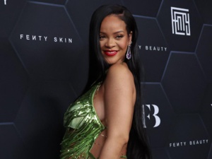 Rihanna est officiellement milliardaire ! Rihanna est officiellement milliardaire !