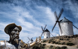Don Quichotte appris à ses dépens que l'on ne se bat point contre un moulin à vent Don Quichotte appris à ses dépens que l'on ne se bat point contre un moulin à vent