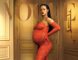 Rihanna en couverture de Vogue : Pourquoi son ventre est retouché ? Rihanna en couverture de Vogue : Pourquoi son ventre est retouché ?