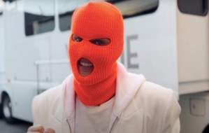 Justin Bieber sort son nouveau clip "Honest" Justin Bieber sort son nouveau clip "Honest"