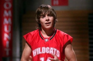 Zac Efron se dit prêt pour un reboot de « High School Musical » Zac Efron se dit prêt pour un reboot de « High School Musical »