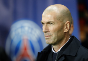 Zidane a "envie de continuer" à entraîner, sans préciser où... Zidane a "envie de continuer" à entraîner, sans préciser où...