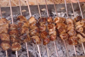 Le boulfaf, c’est goutteux mais attention aux gouttelettes de graisses Le boulfaf, c’est goutteux mais attention aux gouttelettes de graisses