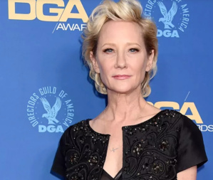 L'actrice américaine Anne Heche dans le coma après son accident de voiture L'actrice américaine Anne Heche dans le coma après son accident de voiture