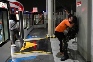 Indonésie : Un train «zombie» pour lutter contre le trafic monstre de Jakarta
