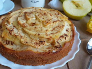 Gâteau moelleux pomme, cannelle et crème fraîche Gâteau moelleux pomme, cannelle et crème fraîche
