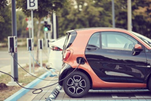 100.000 véhicules électriques par an, d’ici deux à trois années