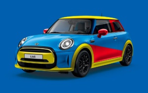 Lidl dévoile une voiture aux couleurs de son enseigne Lidl dévoile une voiture aux couleurs de son enseigne