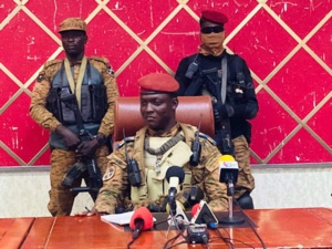 Le Capitaine Ibrahim Traoré, nouveau chef de la junte militaire à Ouagadougou Le Capitaine Ibrahim Traoré, nouveau chef de la junte militaire à Ouagadougou