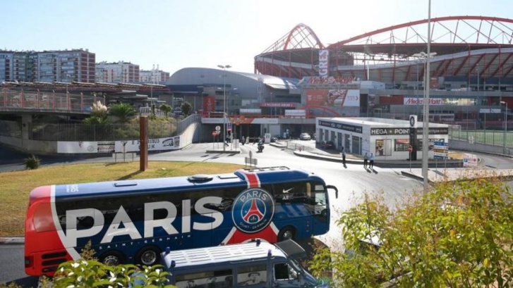 Le bus du PSG , le jet privé de Lionel Messi Le bus du PSG , le jet privé de Lionel Messi