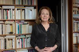 Annie Ernaux remporte le prix Nobel de littérature 2022