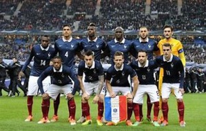 Éliminatoires de l'Euro 2024 : un groupe très serré pour l'équipe de France Éliminatoires de l'Euro 2024 : un groupe très serré pour l'équipe de France