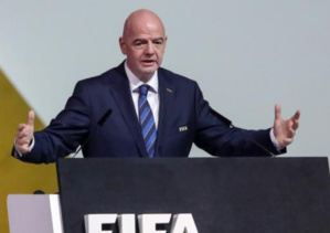 Fifa : La Conmebol favorable à la réélection d'Infantino Fifa : La Conmebol favorable à la réélection d'Infantino