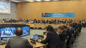 Organe de décision du GAFI, la plénière, se réunit trois fois par an. Organe de décision du GAFI, la plénière, se réunit trois fois par an.