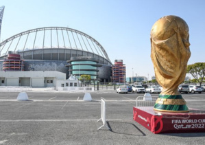 Mondial 2022 : Une centaine de trophées contrefaits saisis au Qatar Mondial 2022 : Une centaine de trophées contrefaits saisis au Qatar