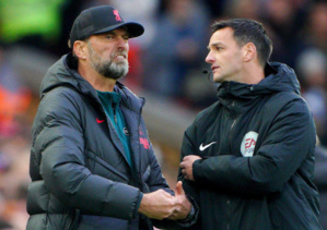 Angleterre : Le staff prévenu de la vente possible de Liverpool Angleterre : Le staff prévenu de la vente possible de Liverpool