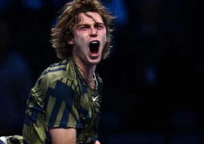 Masters ATP : Rublev remporte le bras de fer russo-russe contre Medvedev Masters ATP : Rublev remporte le bras de fer russo-russe contre Medvedev