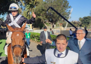"RYSK TOUT" remporte le Grand Prix Sa Majesté le Roi Mohammed VI du Pur-sang Arabe "RYSK TOUT" remporte le Grand Prix Sa Majesté le Roi Mohammed VI du Pur-sang Arabe