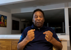 Brésil : Pelé à nouveau hospitalisé Brésil : Pelé à nouveau hospitalisé