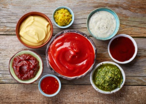 Ketchup, mayonnaise... : ce qu'il faut savoir sur ces sauces classiques Ketchup, mayonnaise... : ce qu'il faut savoir sur ces sauces classiques