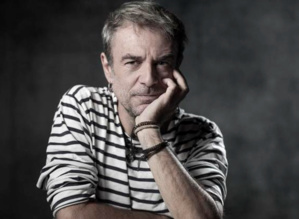 "Astérix" : Fabraco, l'auteur de "zai zai zai zai", sera le nouveau scénariste "Astérix" : Fabraco, l'auteur de "zai zai zai zai", sera le nouveau scénariste