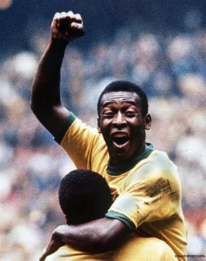 Pelé , l'incomparable Pelé , l'incomparable