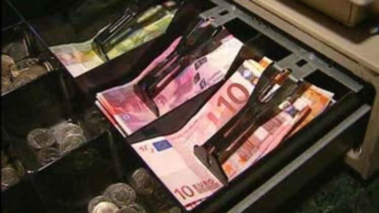 coûte que coûte, et " quoi qu'il en coûte"!! coûte que coûte, et " quoi qu'il en coûte"!!