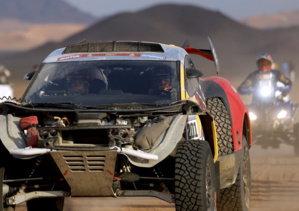 Dakar : Al-Attiyah vainqueur de la 2e étape en auto, Loeb largement distancé Dakar : Al-Attiyah vainqueur de la 2e étape en auto, Loeb largement distancé