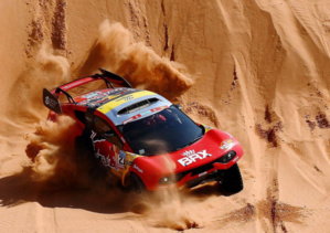 Dakar 2023 : Loeb coiffe Peterhansel sur le poteau pour la 4e étape Dakar 2023 : Loeb coiffe Peterhansel sur le poteau pour la 4e étape