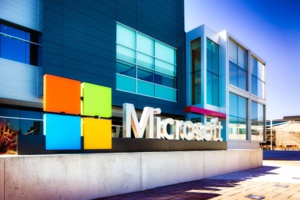 Microsoft dévoile une intelligence artificielle qui imite n’importe quelle voix en l’écoutant trois secondes Microsoft dévoile une intelligence artificielle qui imite n’importe quelle voix en l’écoutant trois secondes