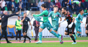 Botola Pro : le Raja surclasse l'AS FAR Botola Pro : le Raja surclasse l'AS FAR