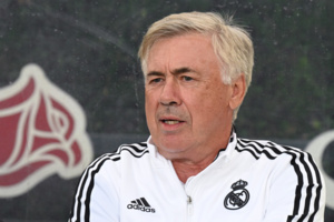 Mondial des clubs : le Real Madrid est "déterminé à gagner le trophée" (Carlo Ancelotti) Mondial des clubs : le Real Madrid est "déterminé à gagner le trophée" (Carlo Ancelotti)