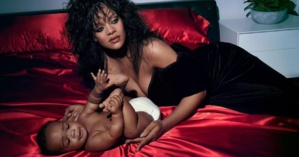 La couverture du Vogue UK, mettant en vedette le bébé de Rihanna, fait sensation La couverture du Vogue UK, mettant en vedette le bébé de Rihanna, fait sensation