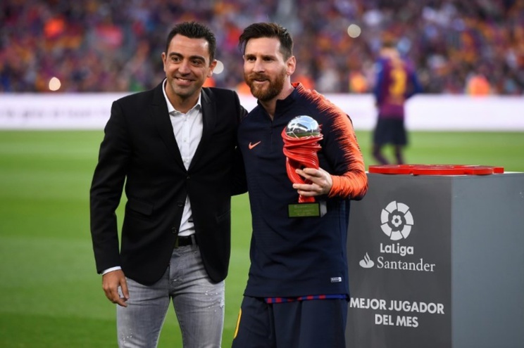 Xavi : "Messi sait que le Barça est sa maison"