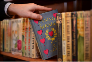 "James Bond": Les romans de Ian Fleming ont été relus par des «sensitivity readers» "James Bond": Les romans de Ian Fleming ont été relus par des «sensitivity readers»