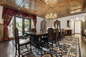La maison marocaine de la créatrice Sue Wong à Los Angeles est à vendre La maison marocaine de la créatrice Sue Wong à Los Angeles est à vendre