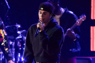Justin Bieber annule ses concerts à Paris et l'ensemble de sa tournée mondiale Justin Bieber annule ses concerts à Paris et l'ensemble de sa tournée mondiale