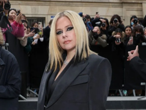 Avril Lavigne porte un sweat « I Love you Morocco » Avril Lavigne porte un sweat « I Love you Morocco »