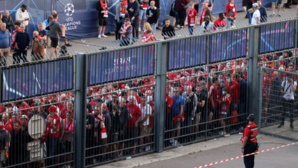 Incidents du Stade de France : l'UEFA rembourse les supporters de Liverpool Incidents du Stade de France : l'UEFA rembourse les supporters de Liverpool
