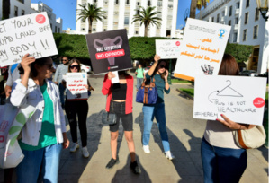 Pour nous les femmes, pour elles et pour celles qui viendront après nous... Pour nous les femmes, pour elles et pour celles qui viendront après nous...