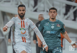 Botola Pro : le Raja s'incline face au HUSA Botola Pro : le Raja s'incline face au HUSA