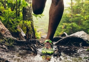 Eco Trail Amizmiz: Hammou Moudouji et Aziza El Amrany remportent la course de 75 km Eco Trail Amizmiz: Hammou Moudouji et Aziza El Amrany remportent la course de 75 km