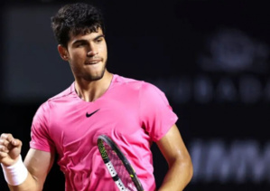 Indian Wells : Alcaraz monte en puissance, Swiatek en nervosité Indian Wells : Alcaraz monte en puissance, Swiatek en nervosité