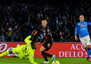 Italie : Leao et Milan ramènent Naples sur terre Italie : Leao et Milan ramènent Naples sur terre