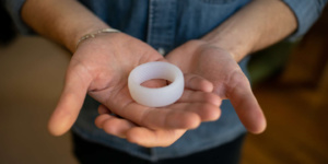 L'Andro-switch, l'anneau contraceptif pour hommes ?