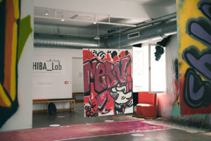 Fondation Hiba: un appel à projets pour le programme de soutien à l'entrepreneuriat culturel “Kawaliss” Fondation Hiba: un appel à projets pour le programme de soutien à l'entrepreneuriat culturel “Kawaliss”