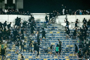 Au nom du Raja... Nora n'est plus Au nom du Raja... Nora n'est plus