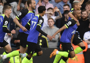 Angleterre: Tottenham rate l'Europe, Leicester relégué Angleterre: Tottenham rate l'Europe, Leicester relégué
