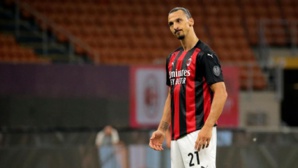 Ibrahimovic dit "au revoir au football" à 41 ans Ibrahimovic dit "au revoir au football" à 41 ans